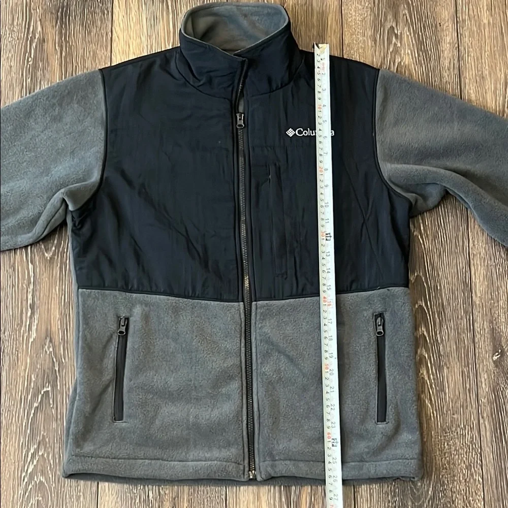 Columbia Two-Tone Fleece Jacket in Black and Gray Adult Size Small